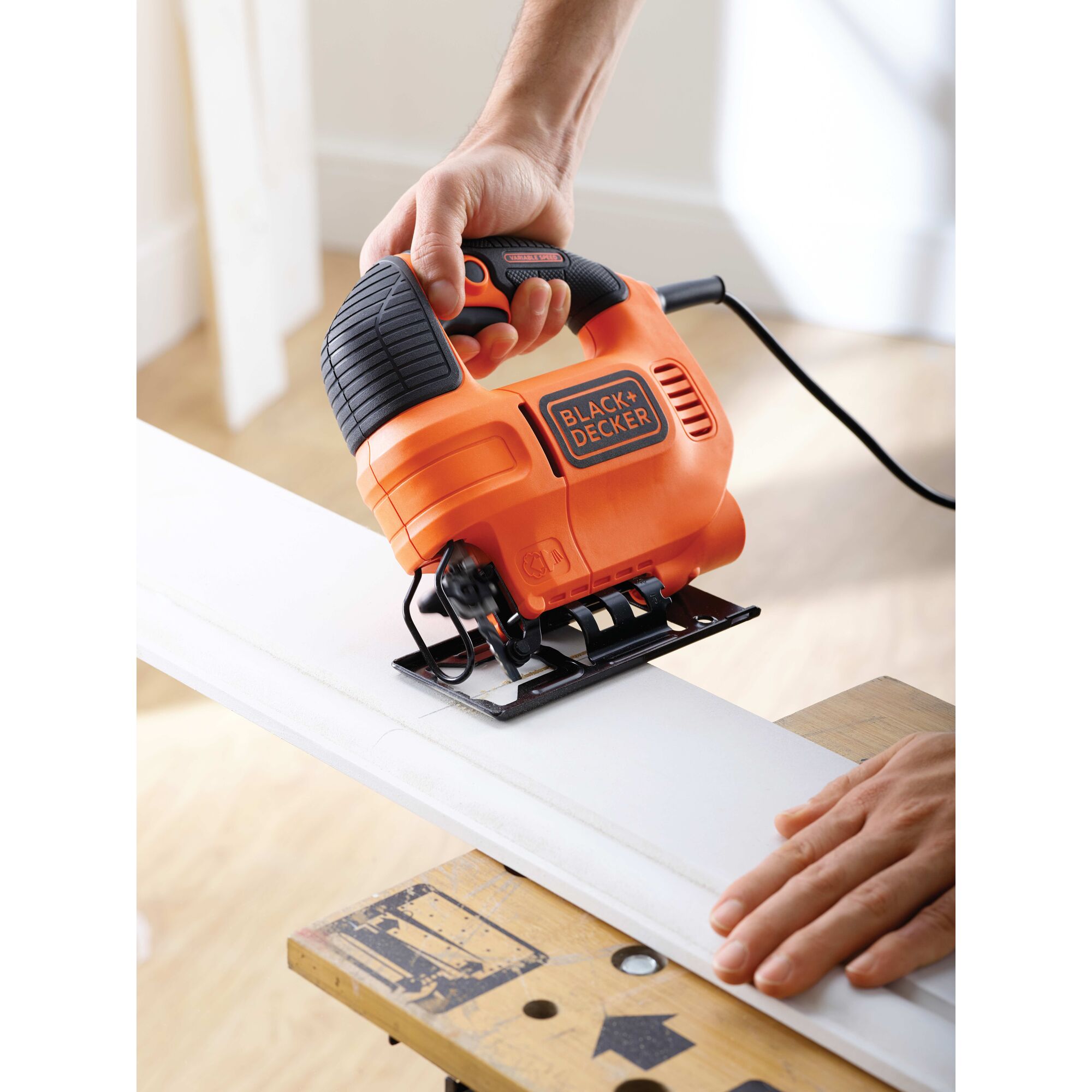 480W COMPACT JIGSAW BLACK DECKER