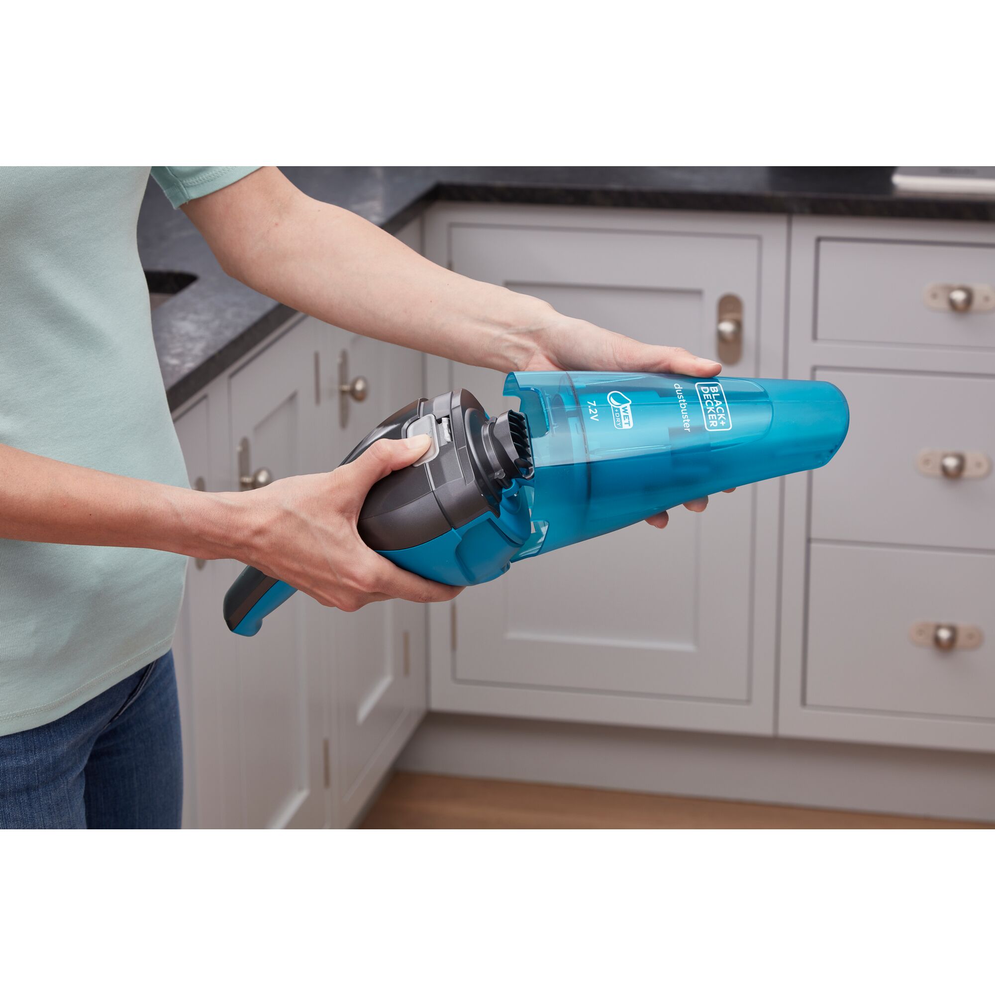 Black & decker 10.8 2025 wh wet and dry dustbuster